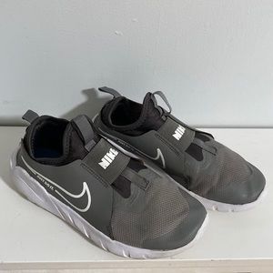 NIKE sneakers, boys, slip-on, grey